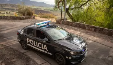 polic�a patrulla Mendoza