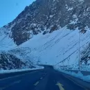 El cruce a Chile opera sin demoras esta tarde y regala una cordillera completamente nevada