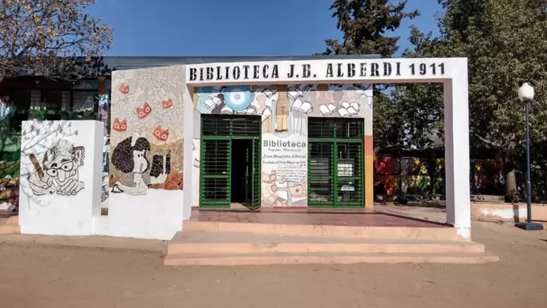biblioteca juan bautista alberdi lujan