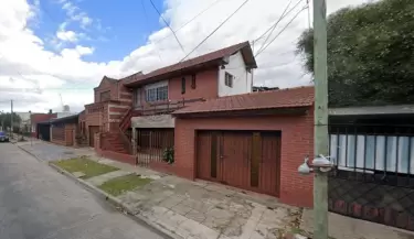 Hallaron ahorcado a un hombre en El Palomar y detuvieron a su pareja