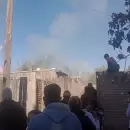 Se incendió una vivienda en El Algarrobal y una falla mecánica demoró a los bomberos