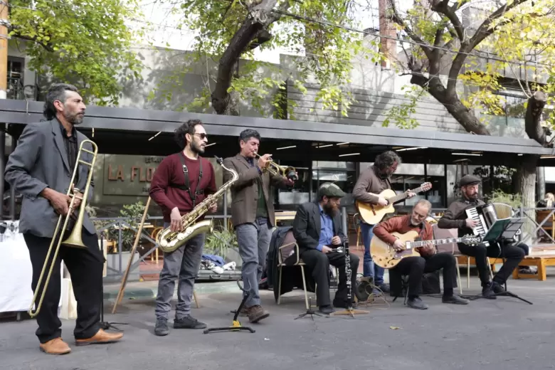 Domingo en la Sarmiento