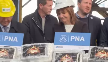 Secuestraron 469 kilos de coca�na en operativo fluvial en Santa Fe