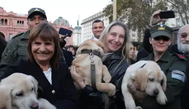 Karina Milei y Patricia Bullrich participaron del homenaje a perros de las fuerzas de seguridad