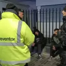 Detuvieron a tres cuidacoches en la Arístides: dos con antecedentes penales