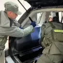 Casi 59 kilos de coca�na fueron hallados en el ba�l de un auto en Tucum�n