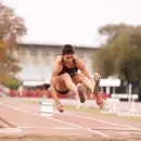 (Video) Con alma de campeón: el joven Enzo Moreno llevó a Mendoza a lo más alto en atletismo
