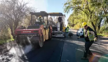 El Gobierno firm� un acuerdo para ejecutar obras con fondos de Portezuelo y cobrar peajes