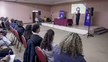 Docentes del Sur se capacitan sobre delitos en entornos digitales