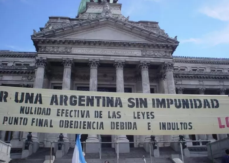corte suprema de justicia declara la nulidad de las leyes de obediencia debida y punto final
