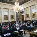 Senadores opositores sesionaron sin convocatoria oficial y avanzaron con dict�menes clave