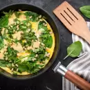 C�mo hacer la mejor tortilla de espinaca con solo 3 huevos y un toque de queso