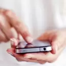 Cuidado: por qu� aparecen puntos de color en la parte superior de la pantalla del celular