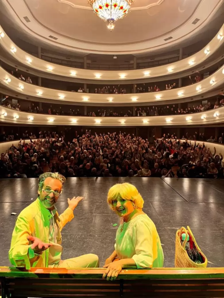 estreno de la obra negociemos en el teatro independencia