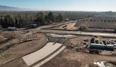 construcci�n de la rotonda de RP 60 y Maza