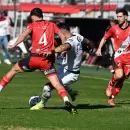 Con un jugador menos, Deportivo Maipú cayó ante Patronato y se le cortó la buena racha
