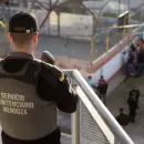 Acusado de abuso sexual, un penitenciario mendocino est� preso en la misma c�rcel donde trabaj�