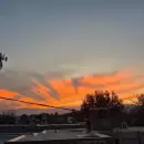 Postales del cielo mendocino: un atardecer rojo anticip� la llegada del fr�o