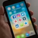 Avanza el debate global para restringir el uso de redes sociales por parte de menores