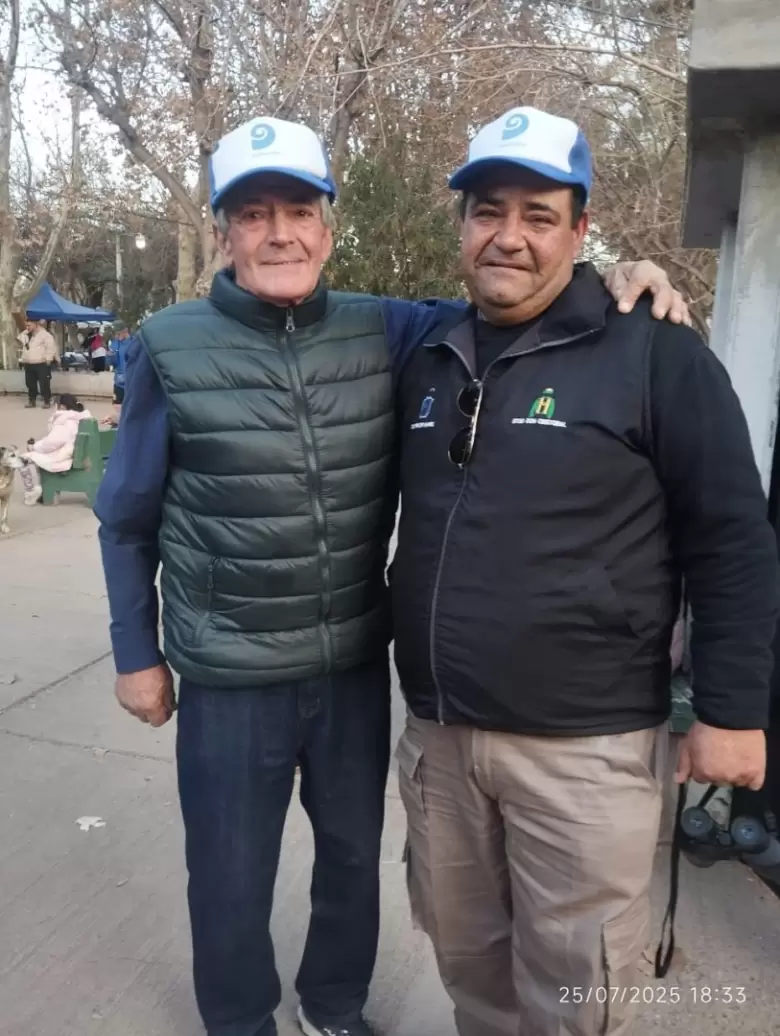 Juan entenador y Jos� L�pez.