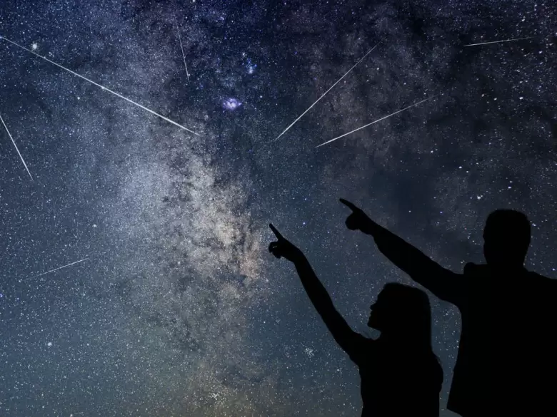 Doble lluvia de estrellas