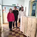 Reinserci�n: una escuela mendocina recibi� material fabricado por personas privadas de libertad
