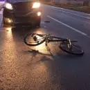 Un ciclista que estaba borracho fue atropellado por una camioneta en San Carlos