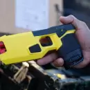Operativo con pistolas Taser para abordar a un atrincherado en Rivadavia