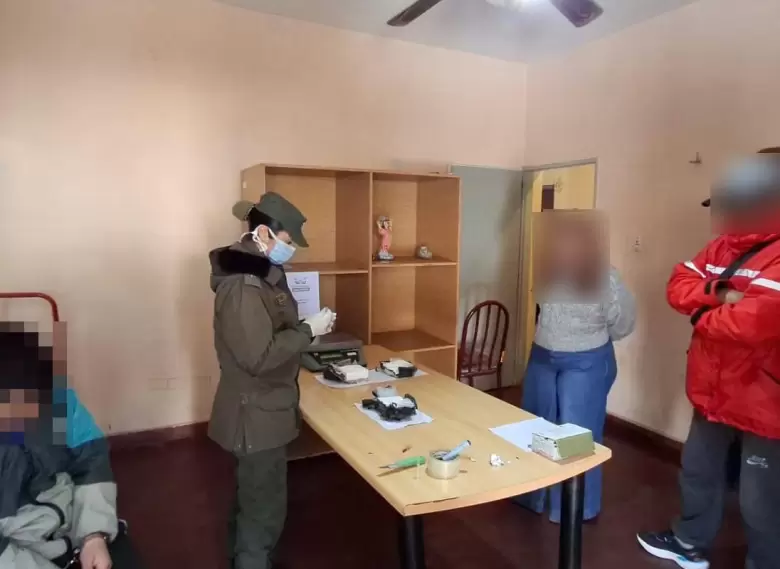 mujer detenida con coca�na