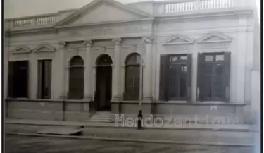 escuela antigua mendoza