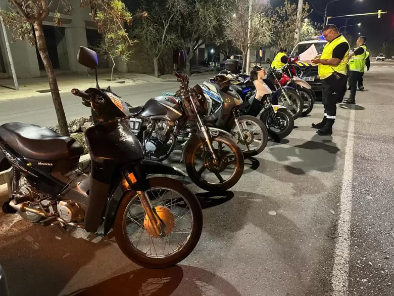 policía