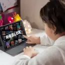 Alertan por nuevas estafas en Roblox: qué recomiendan los expertos para proteger a los menores