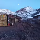 Un camionero herido luego de un vuelco en alta montana
