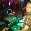 Las mil batallas de Silvia, una DJ no vidente que elije siempre luchar