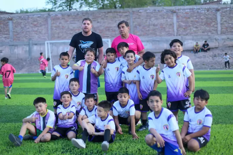 inauguraci�n cancha en Godoy Cruz