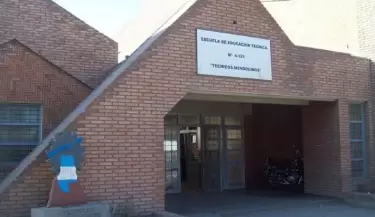 escuela T�cnicos Mendocinos Guaymall�n