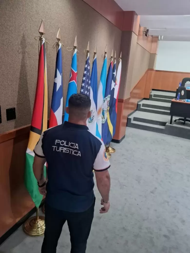 Policía Turistica