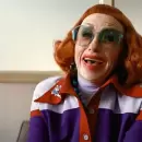 La T�a Gladys tendr� su pel�cula: el director de Weapons confirm� que trabajar� en una precuela del personaje
