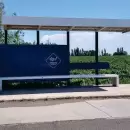 Así se ven las paradas de colectivos recientemente renovadas en la RP 50