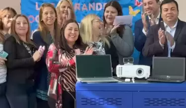 Mejor aprendizaje: entregaron carros tecnol�gicos en escuelas de Las Heras