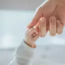 Por qué tener un solo hijo ya no es la excepción, sino la regla