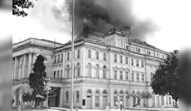 un incendio destruye el teatro argentino de la plata