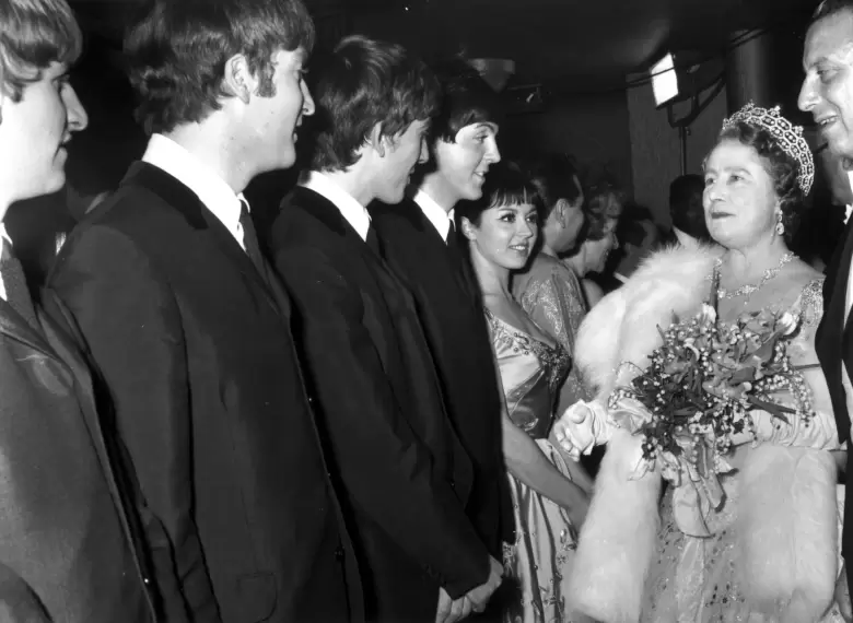 reina isabel beatles