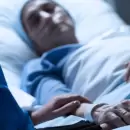 De qu� se trata la "muerte digna", la medida paliativa que s� est� permitida en la Argentina