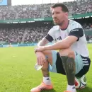 Lionel Messi posó con una camiseta del fútbol argentino y revolucionó al club