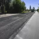 Guaymall�n avanza con el asfalto de una estrat�gica calle en la zona de Puente de Hierro
