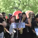 M�s de 200 saxofonistas conquistaron la Plaza Independencia