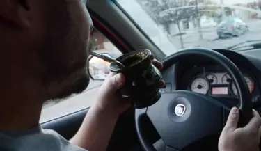 Mate en el auto