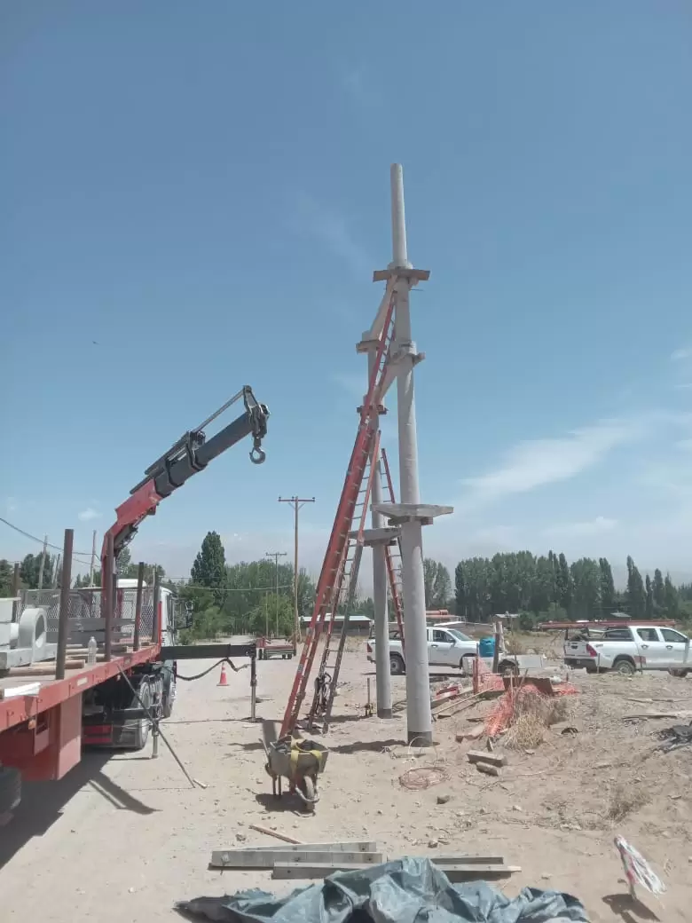 obras el�ctricas en Uspallata (2)
