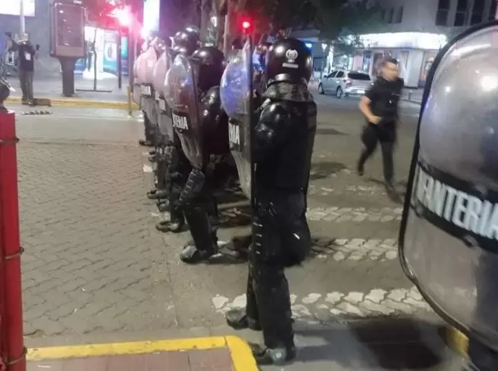 Marcha en defensa del agua operativo